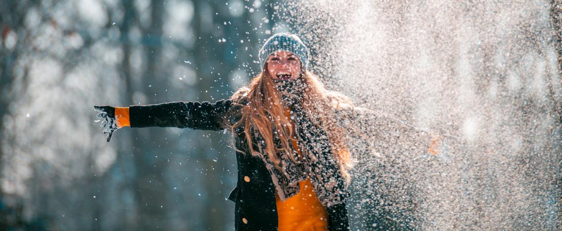 banner of inter Fashion is a Special Time For Women With a Number of Apparel Options (walletsaverweb)